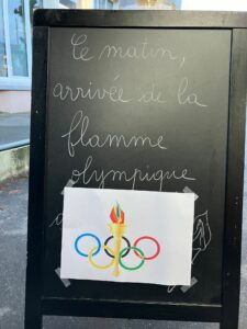 Arrivée de la flamme olympique à l’école